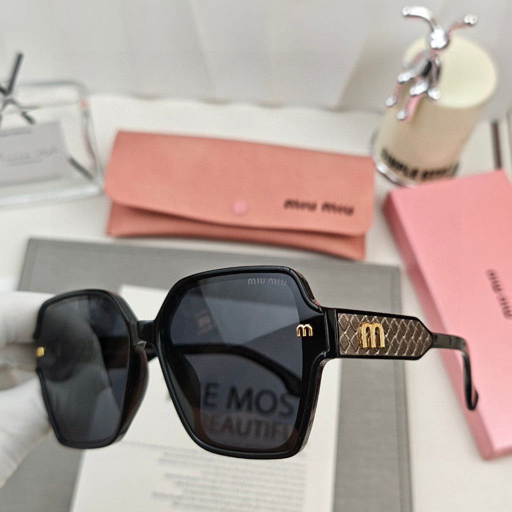 MIU MIU RUNWAY SQUARE SUNGLASSES 51130 IN ACETATE