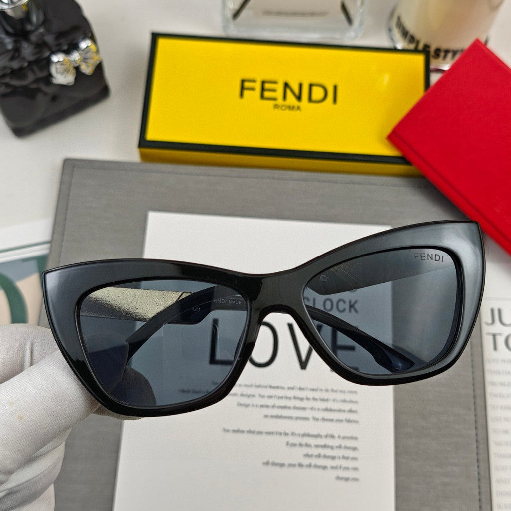 FENDI DIAGONAL CAT EYE FRAME SUNGLASSES 58002 IN ACETATE
