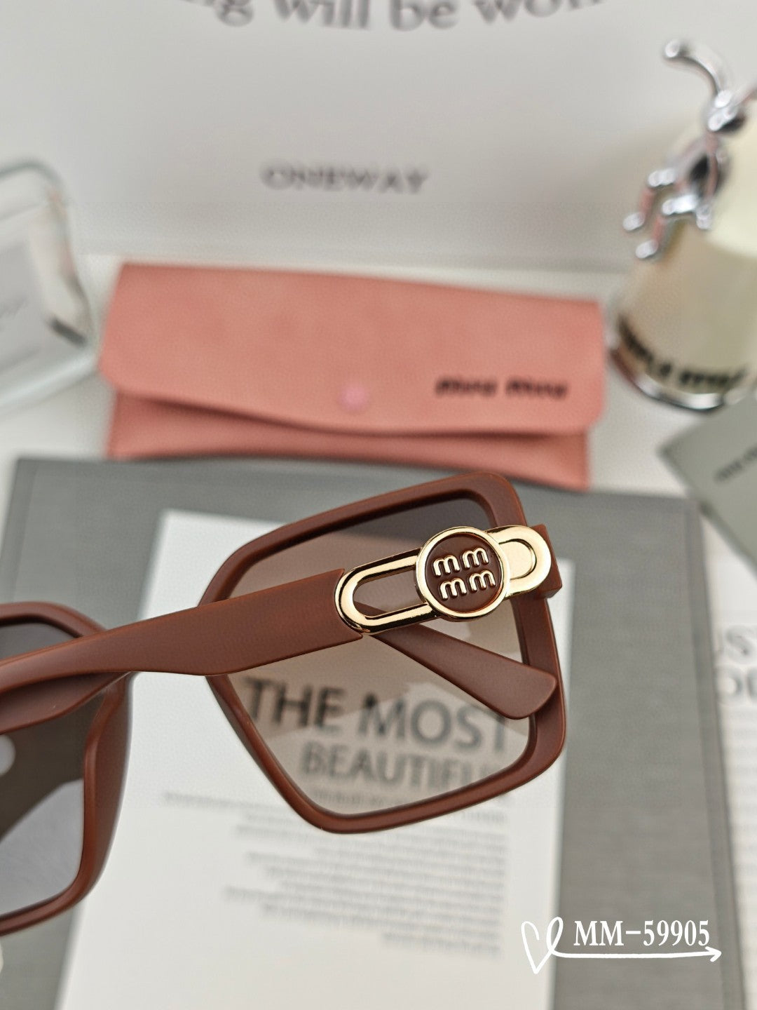 MIU MIU RUNWAY SQUARE SUNGLASSES 59905 IN ACETATE