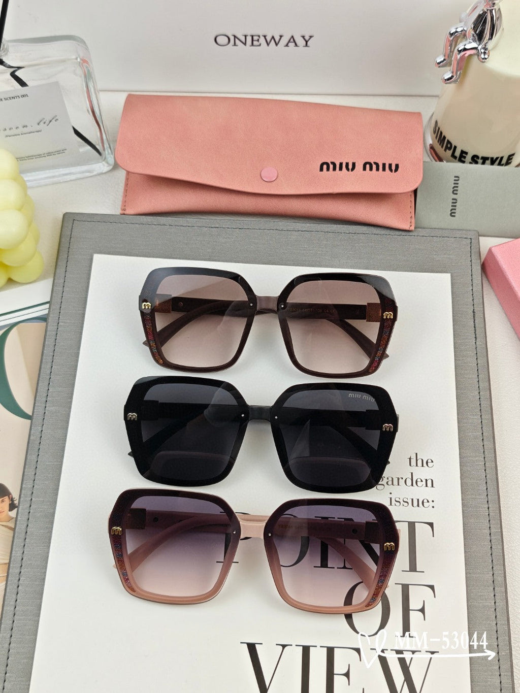 MIU MIU RUNWAY SQUARE SUNGLASSES 53044 IN ACETATE