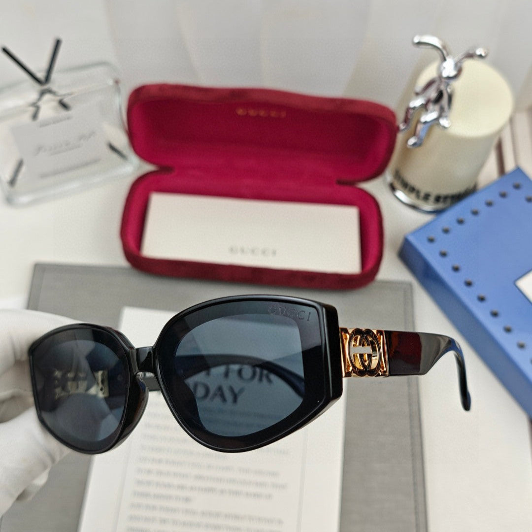 GUCCI GEOMETRIC FRAME SUNGLASSES 58034 IN ACETATE