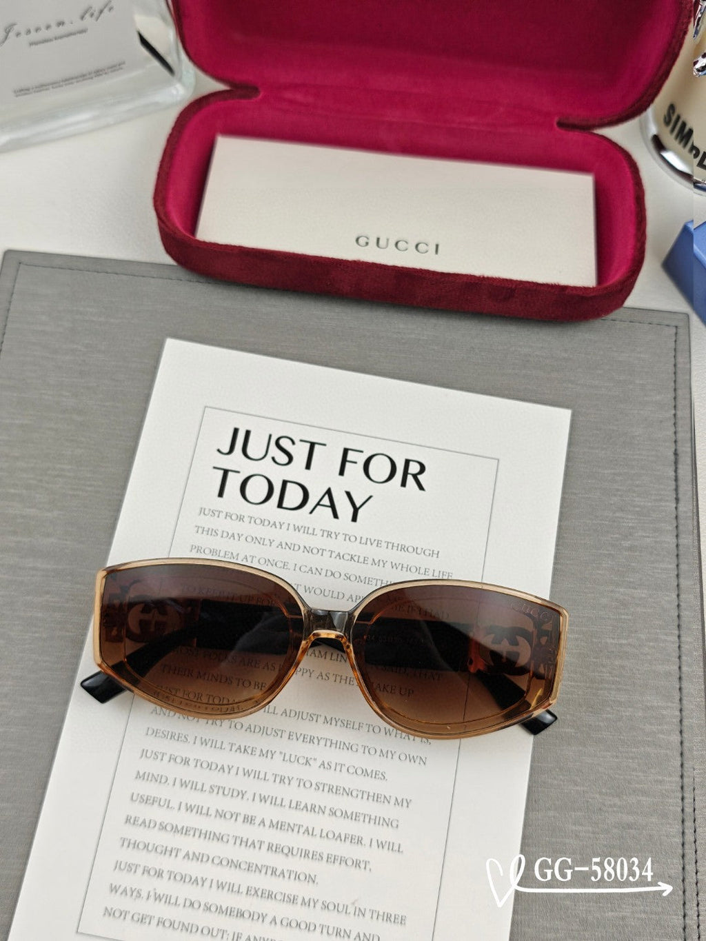 GUCCI GEOMETRIC FRAME SUNGLASSES 58034 IN ACETATE