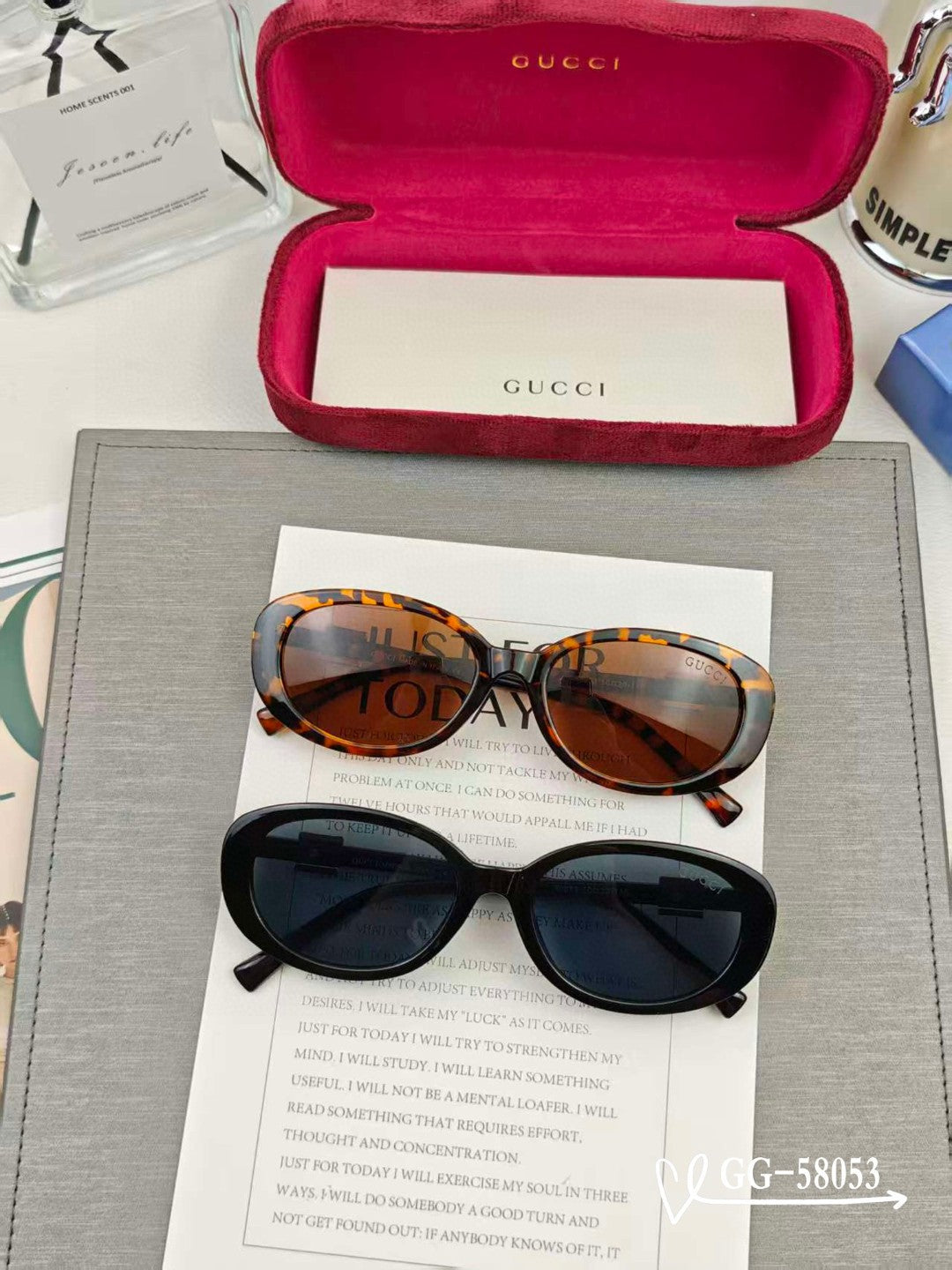 GUCCI OVAL FRAME SUNGLASSES 58053 IN ACETATE