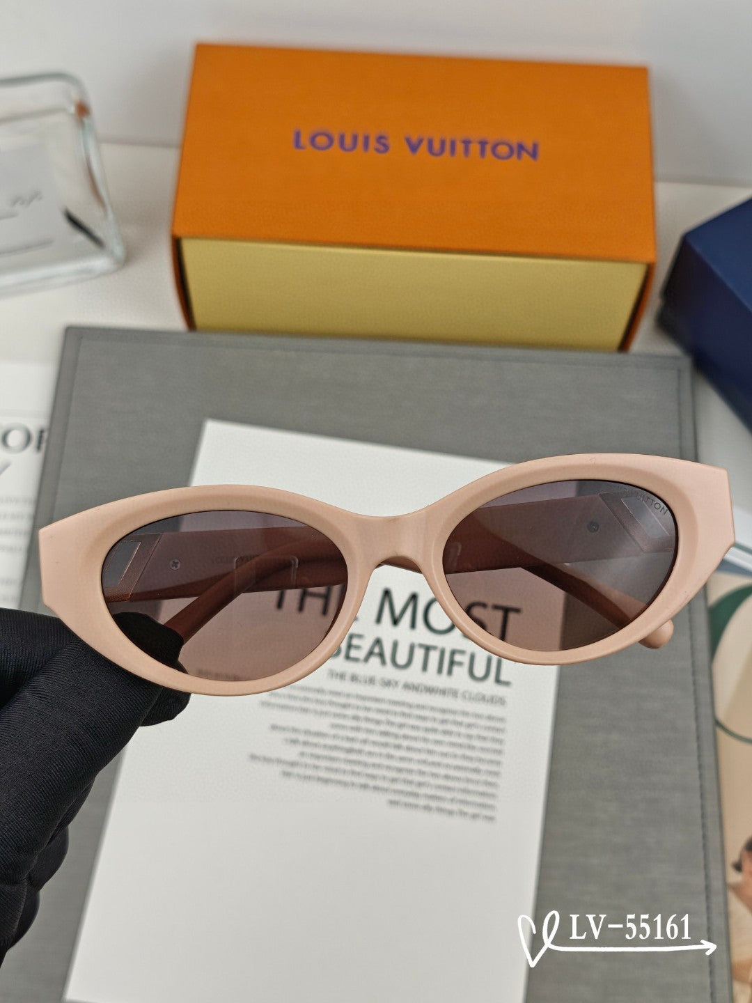 LOUIS VUITTON CAT EYE SUNGLASSES 55161 IN ACETATE