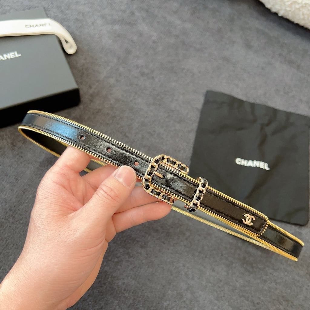 CHANEL BELT 20MM IN BLACK CALFSKIN WITH INTERWOVEN CHAIN BUCKLE ZIPPER IN TRIM GOLD HARDWARE