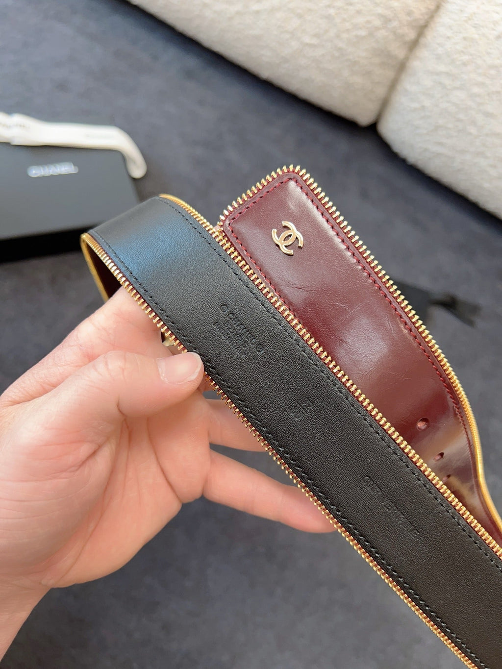 CHANEL BELT 40MM IN WINE RED CALFSKIN WITH INTERWOVEN CHAIN BUCKLE ZIPPER IN TRIM GOLD HARDWARE