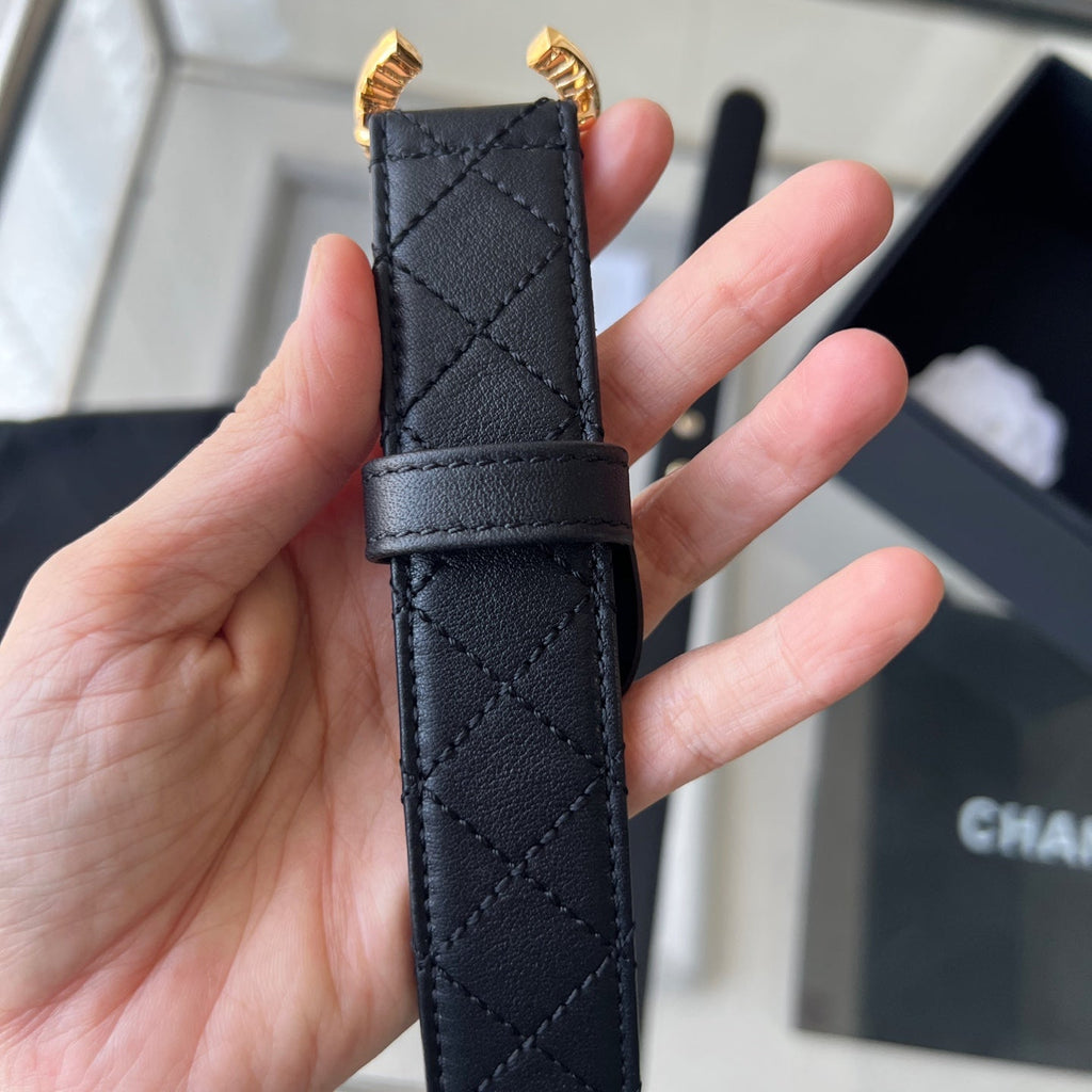 CHANEL 25S BELT 30 MM IN BLACK CALFSKIN 616605