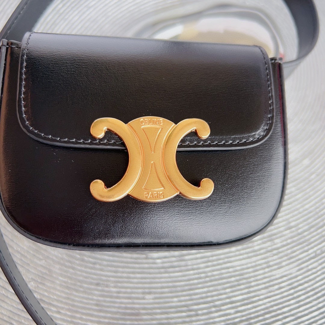 CELINE CL BELT BAG TRIOMPHE 25 MM BELT TRIOMPHE BLACK CALFSKIN GOLD HARDWARE