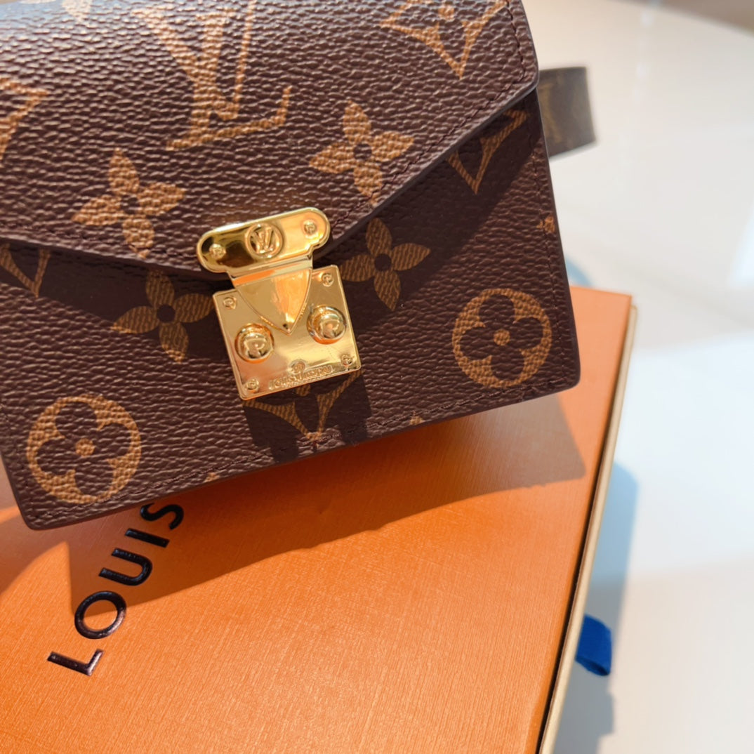 LOUIS VUITTON Lv Metis Belt Bag 30 Brown Monogram