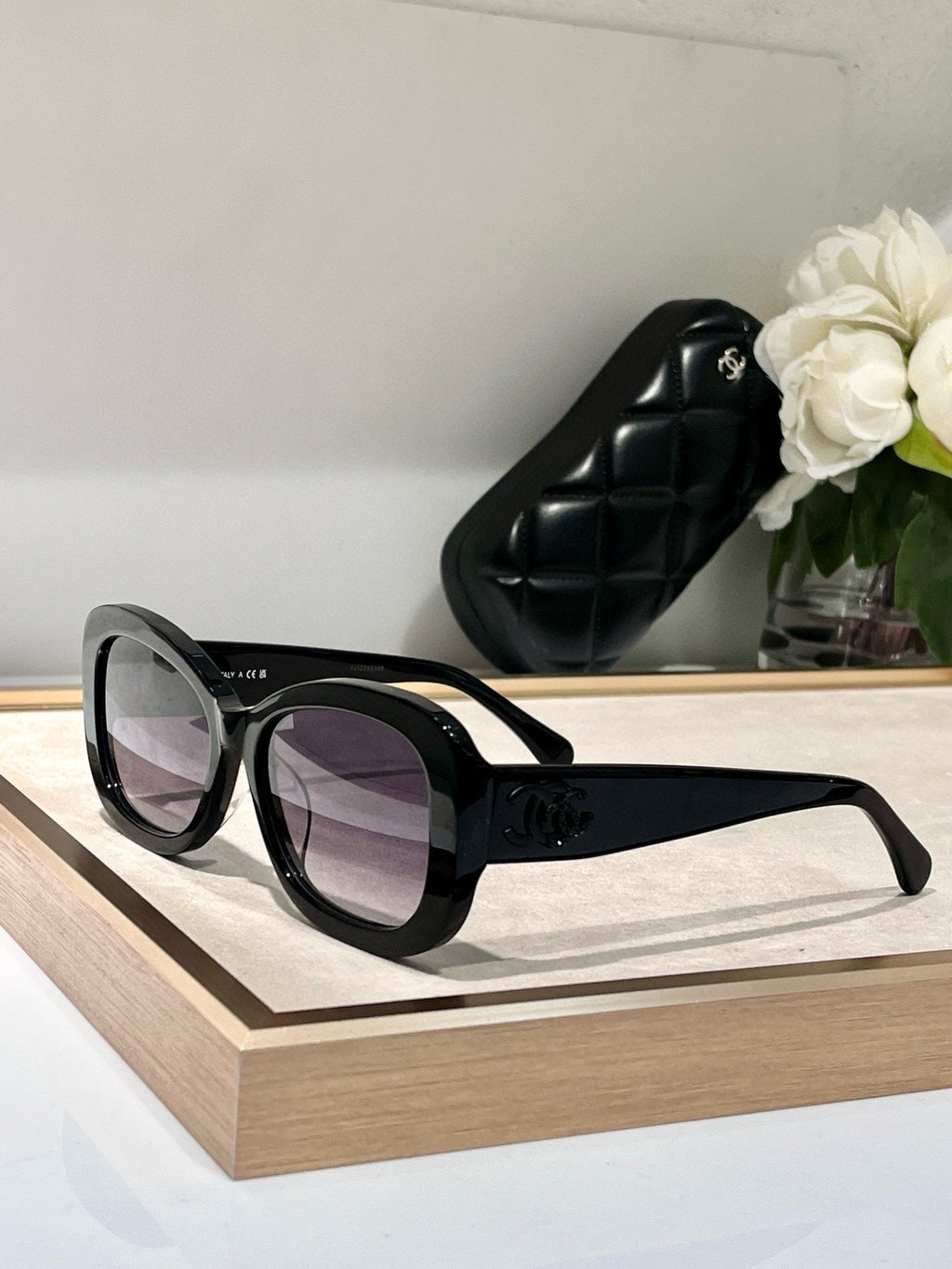 CHANEL SQUARE SUNGLASSES CH5468B IN ACETATE EMBOSSED DIAMOND