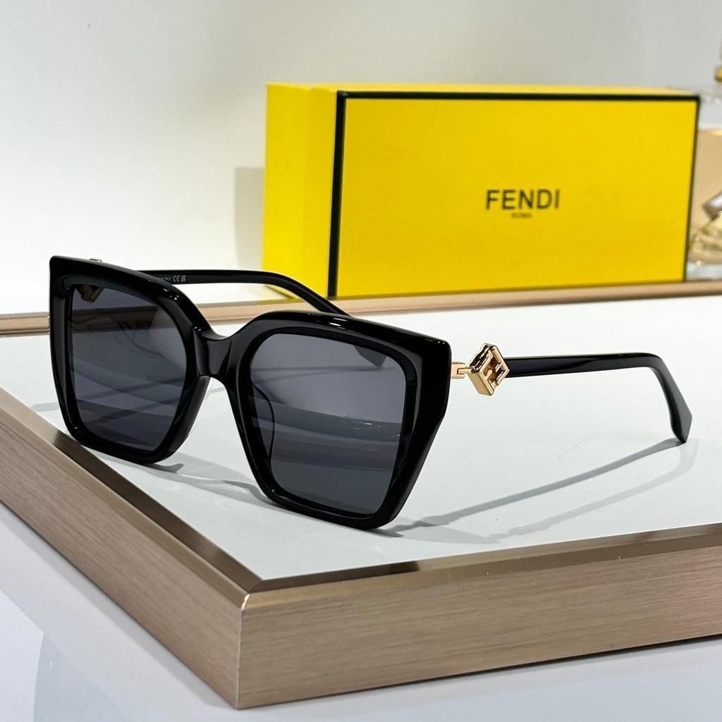 FENDI FF DIAMONDS SQUARE FRAME SUNGLASSES FE40161 IN ACETATE