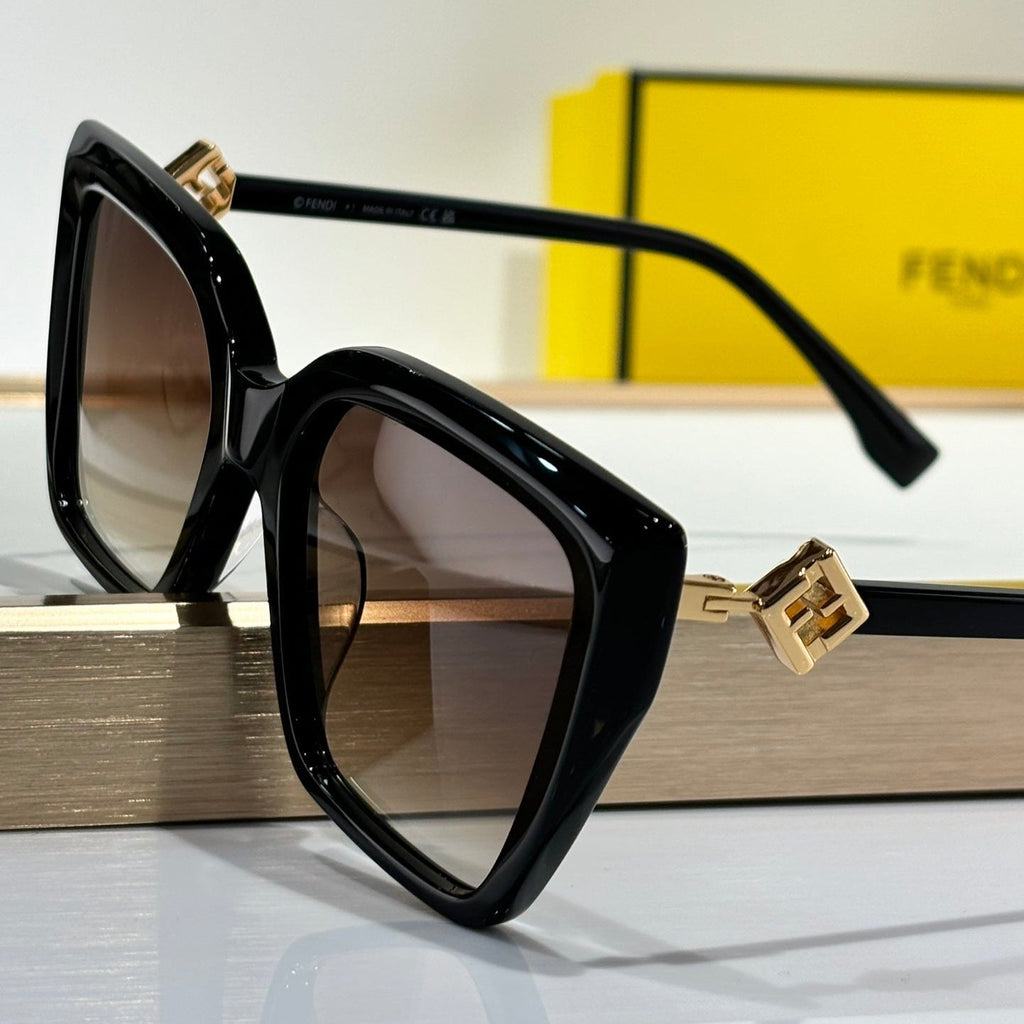 FENDI FF DIAMONDS SQUARE FRAME SUNGLASSES FE40161 IN ACETATE