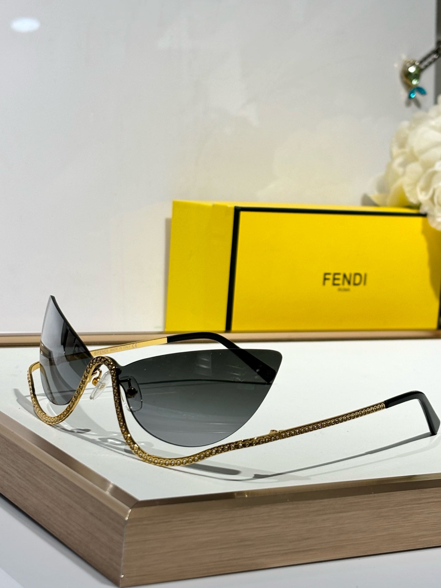 FENDI CRYSTAL STUDDED CAT EYE FRAME SUNGLASSES FE40158 IN METAL