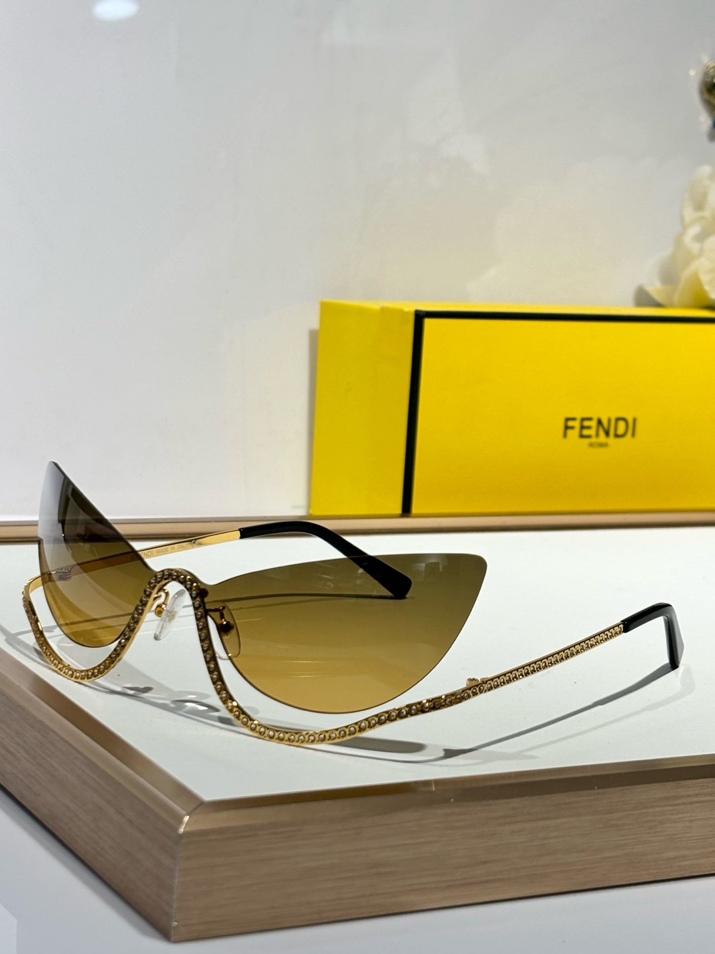 FENDI CRYSTAL STUDDED CAT EYE FRAME SUNGLASSES FE40158 IN METAL