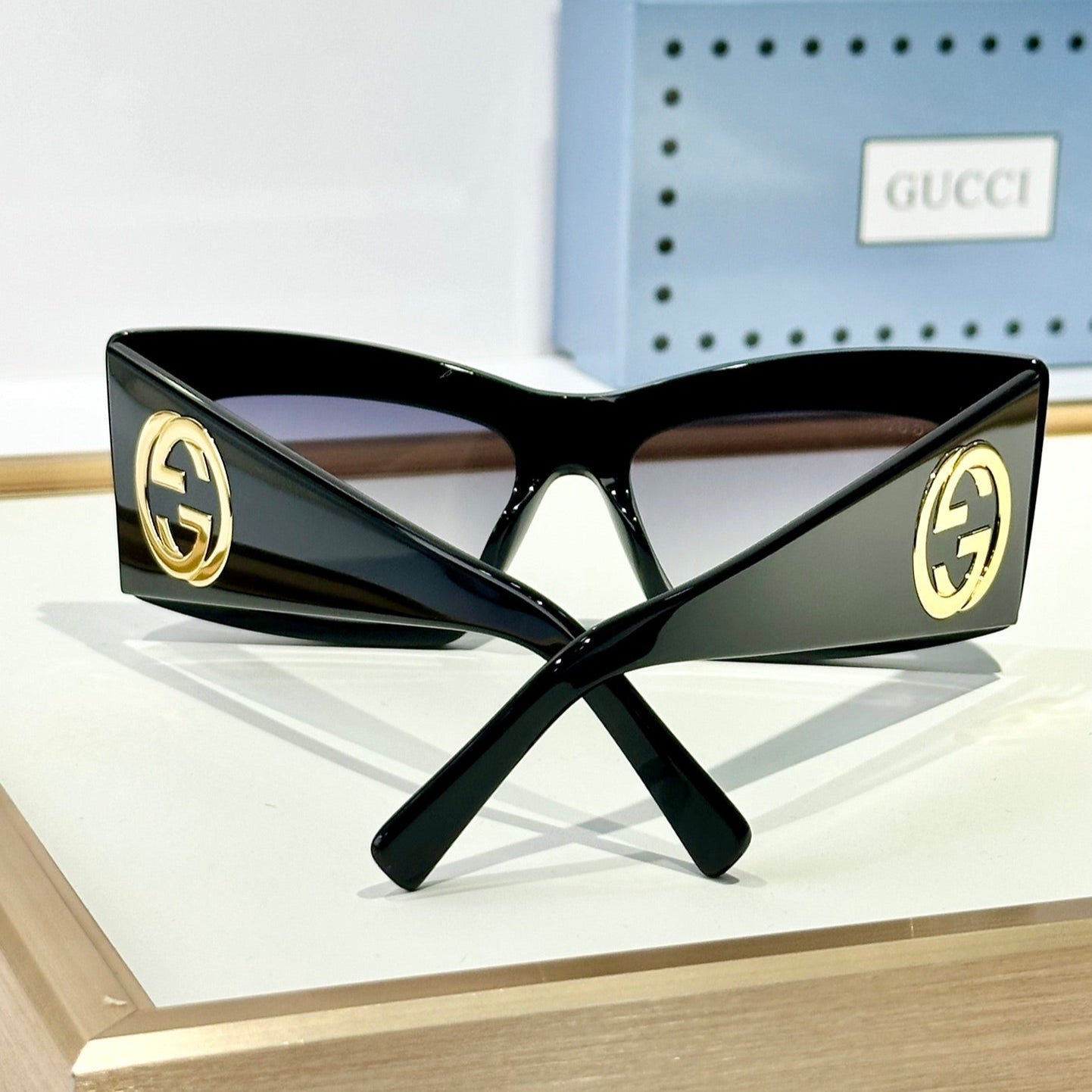 GUCCI RECTANGULAR FRAME SUNGLASSES GG1842S IN ACETATE