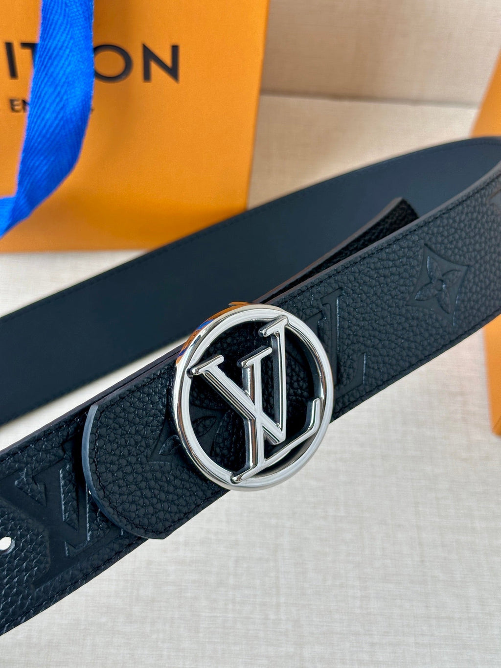 LOUIS VUITTON LV 25S BELT 40 MM IN BLACK CALFSKIN WITH SILVER HARDWARE 593263