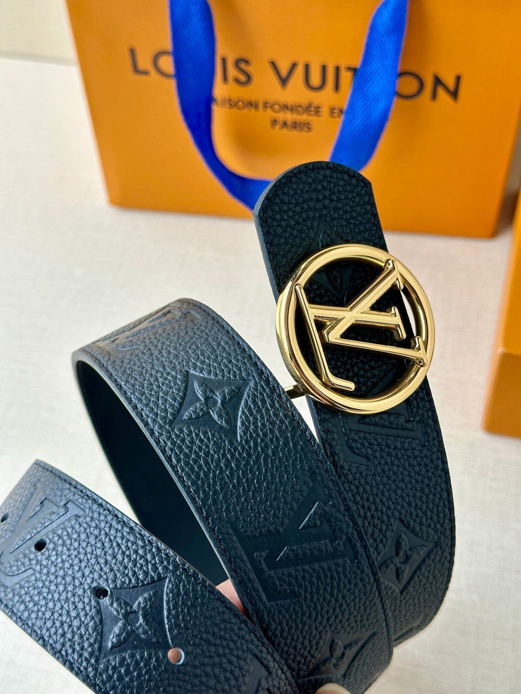 LOUIS VUITTON LV 25S BELT 40 MM IN BLACK CALFSKIN WITH GOLD HARDWARE 593263