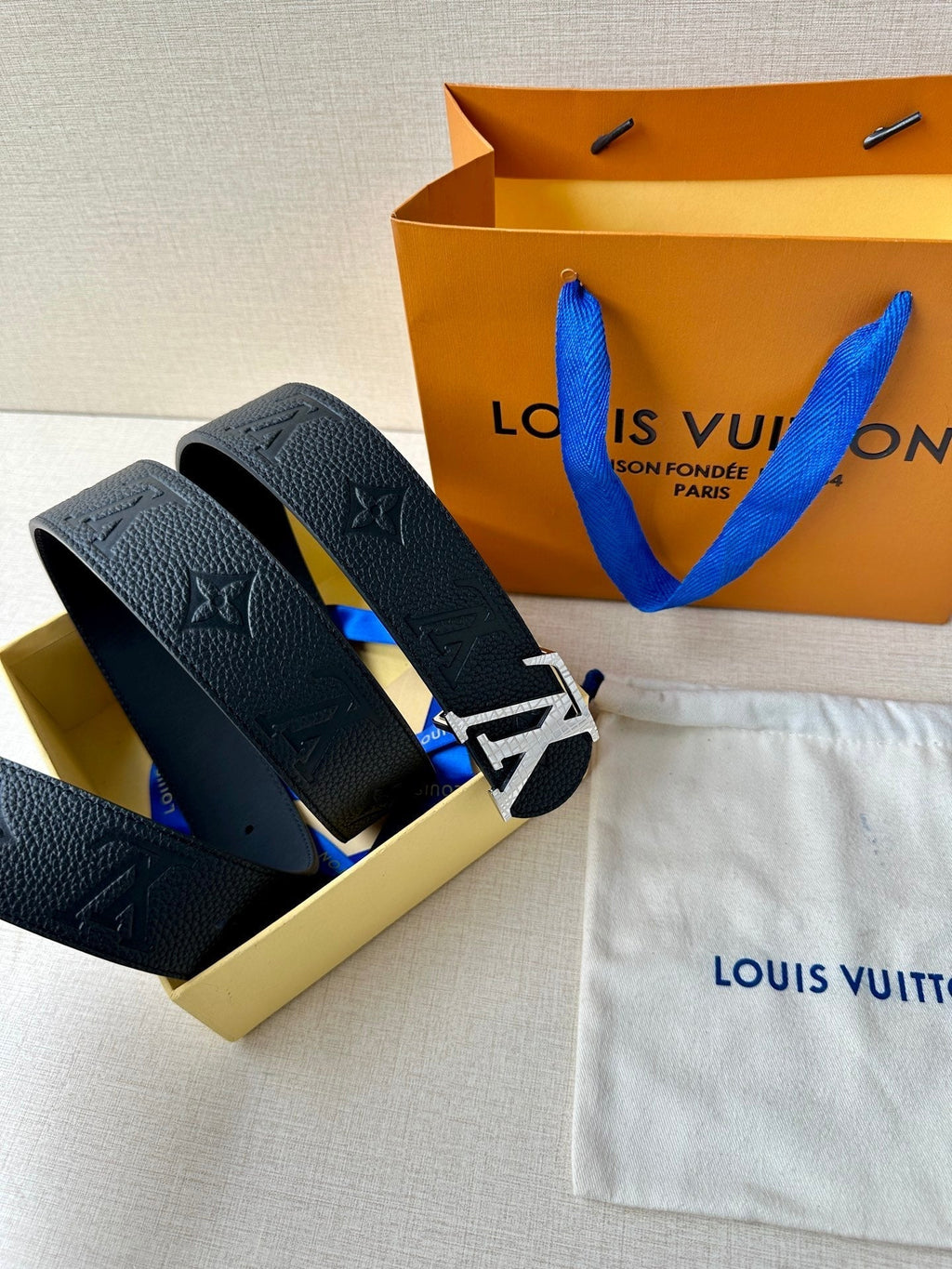 LOUIS VUITTON LV 25S BELT 40 MM IN BLACK CALFSKIN WITH SILVER HARDWARE 593265