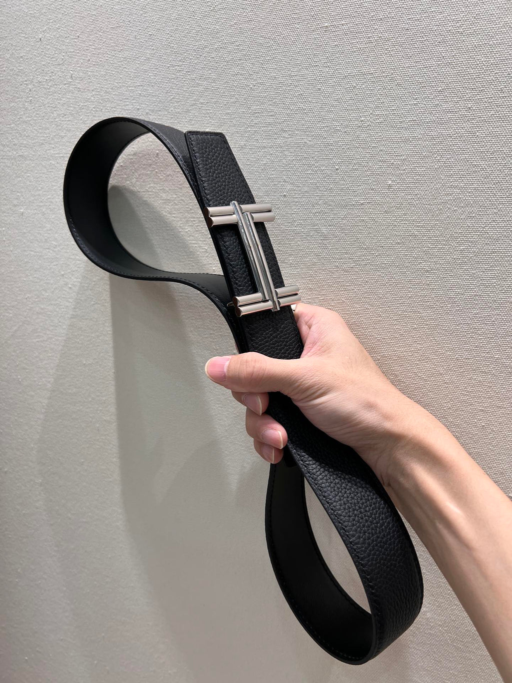 HERMES TRAVERSE BELT BUCKLE & REVERSIBLE BLACK LEATHER STRAP 38 MM SILVER HARDWARE