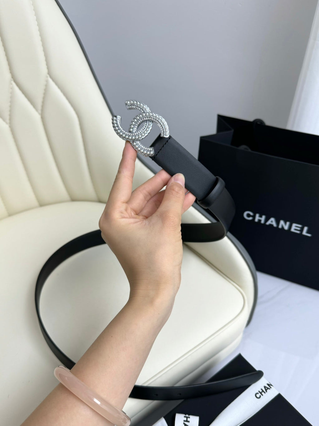 CHANEL BELT 30MM IN BLACK SMOOTH CALFSKIN SILVER HARDWARE ATTACH PEARLS