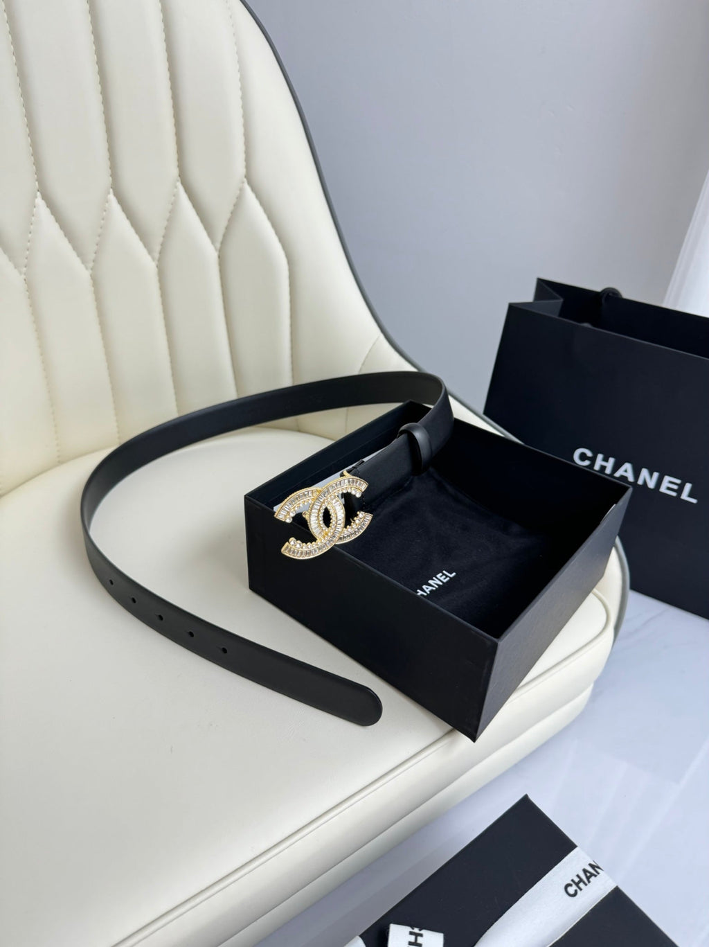 CHANEL BELT 30MM IN BLACK SMOOTH CALFSKIN GOLD HARDWARE ATTACH RHINSTONE