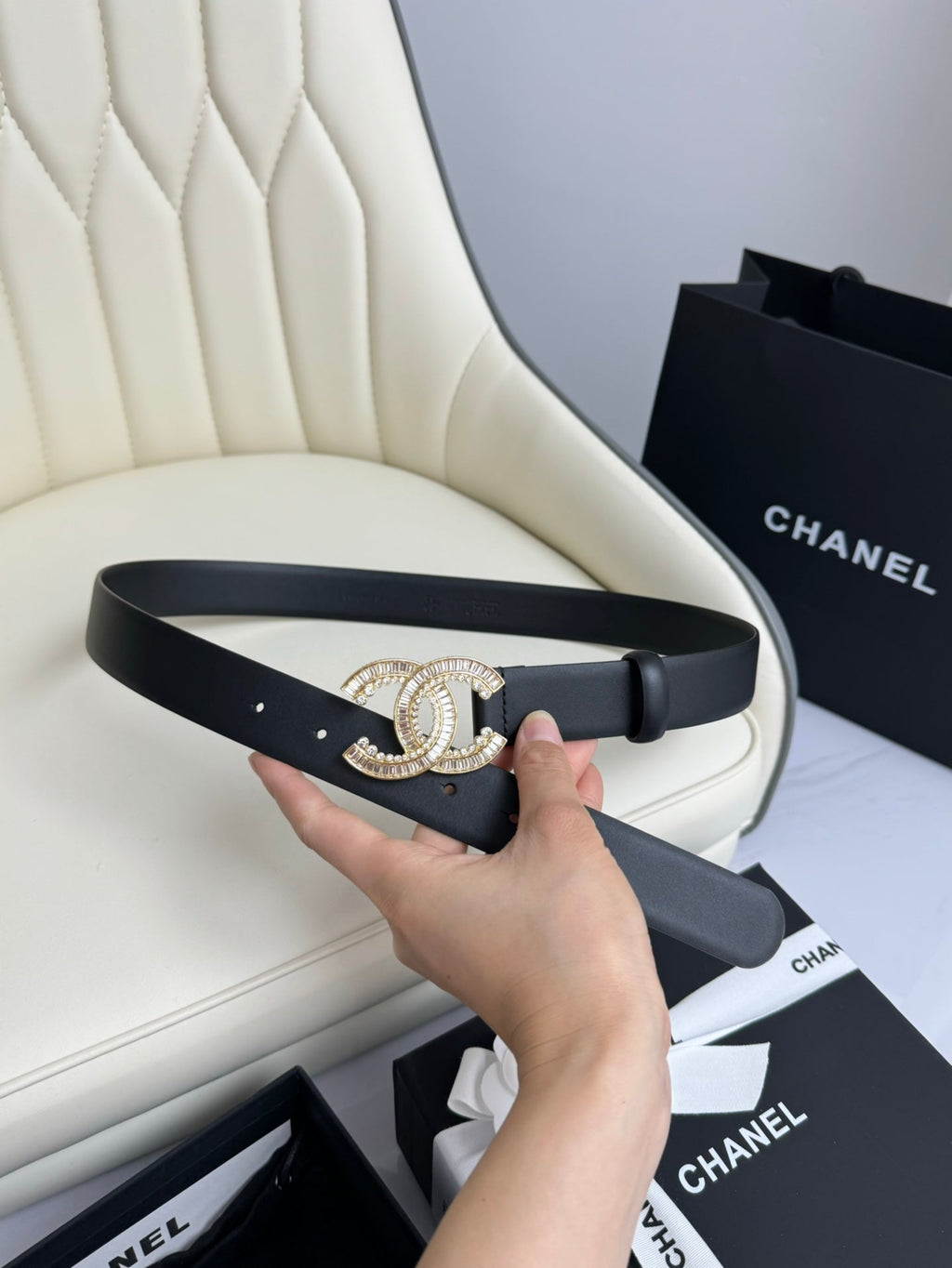 CHANEL BELT 30MM IN BLACK SMOOTH CALFSKIN GOLD HARDWARE ATTACH RHINSTONE