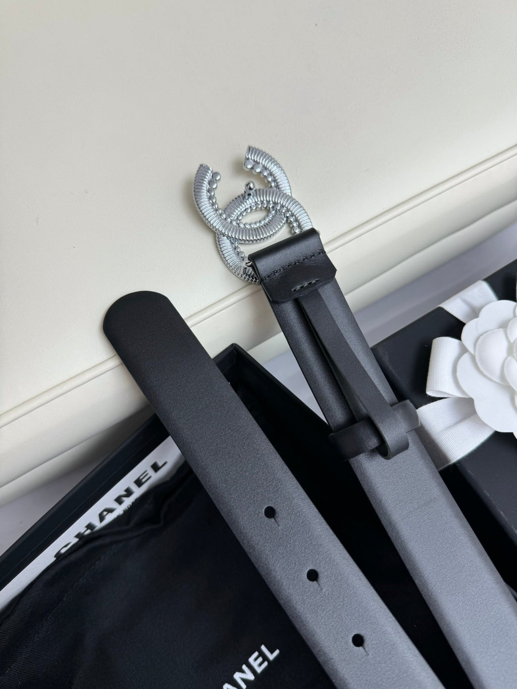 CHANEL BELT 30MM IN BLACK SMOOTH CALFSKIN SILVER HARDWARE ATTACH RHINSTONE