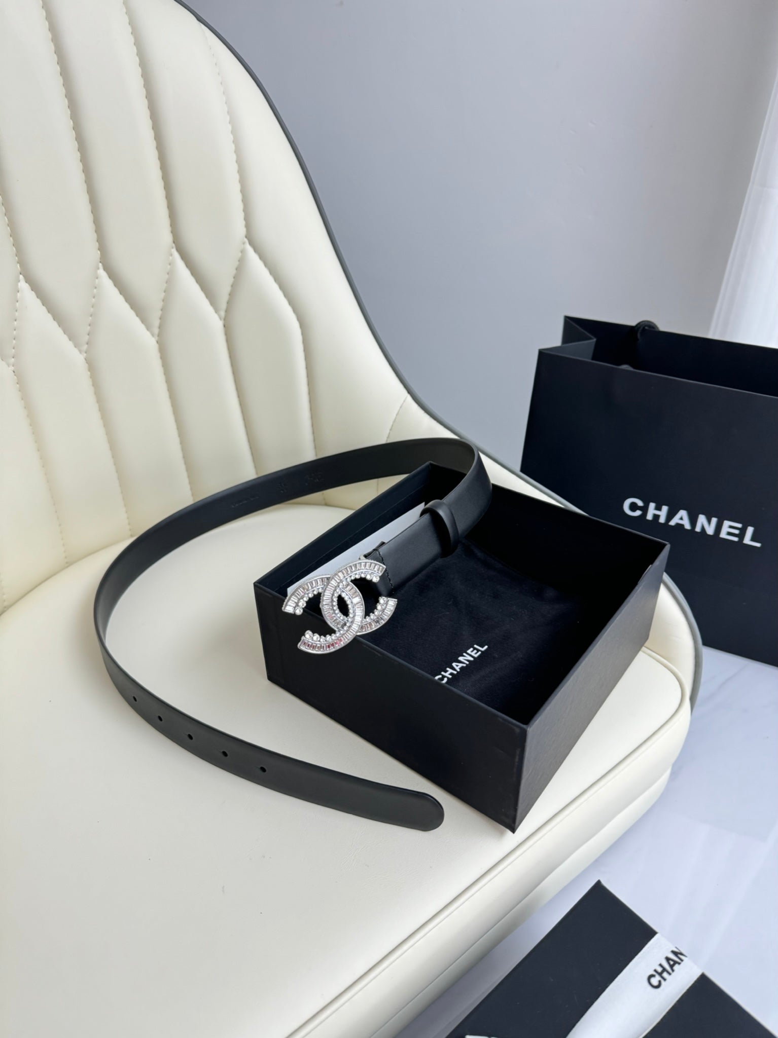 CHANEL BELT 30MM IN BLACK SMOOTH CALFSKIN SILVER HARDWARE ATTACH RHINSTONE