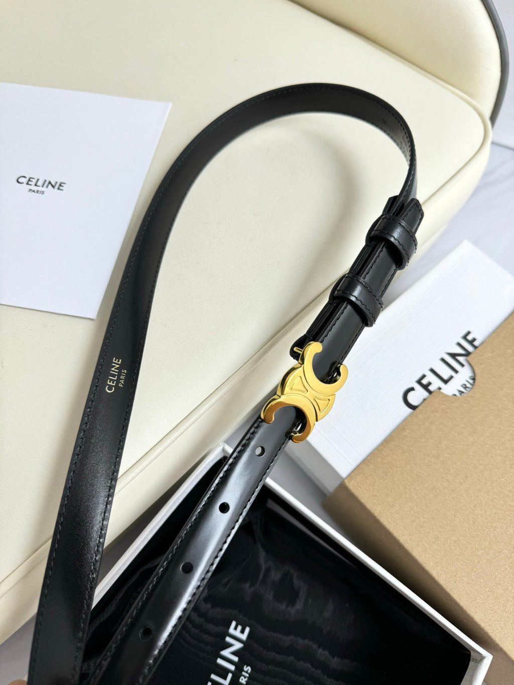 CELINE SMALL TRIOMPHE BELT 18 MM BLACK LEATHER GOLD HARDWARE