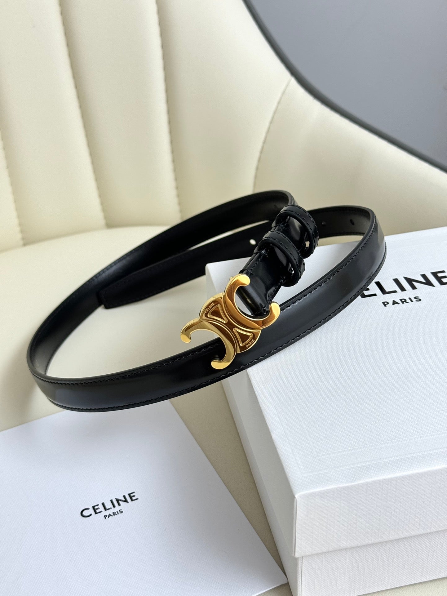 CELINE SMALL TRIOMPHE BELT 18 MM BLACK LEATHER GOLD HARDWARE