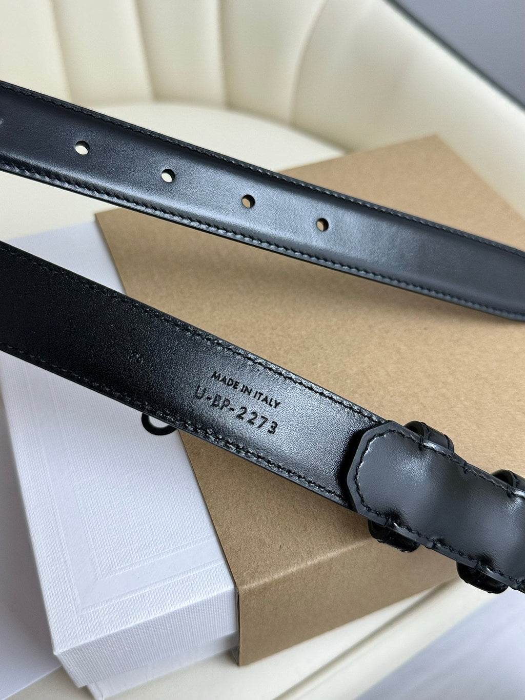 CELINE SMALL TRIOMPHE BELT 18 MM BLACK LEATHER GOLD HARDWARE