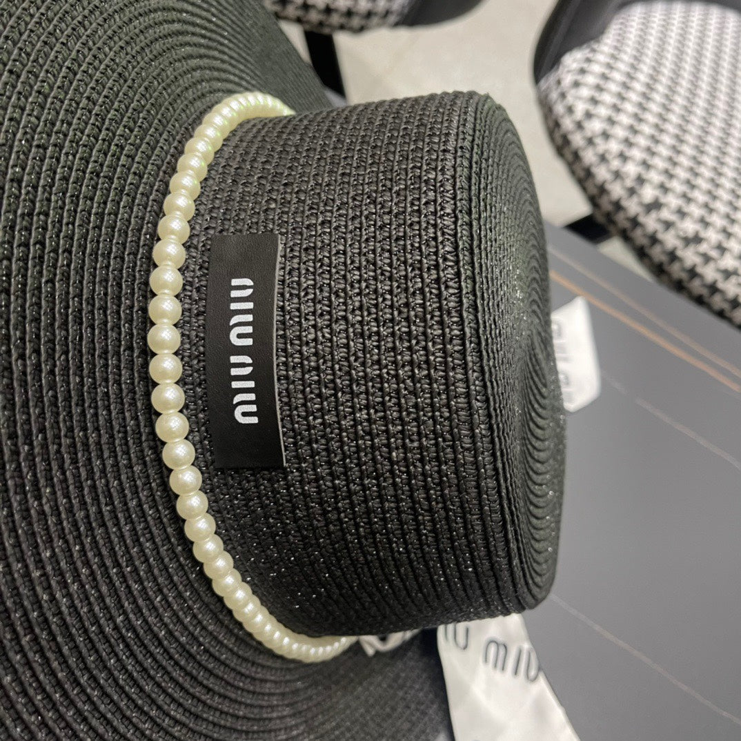 MIU MIU MM SMALL-BRIM STRAW HAT IN BLACK AND PEARL EMBELLISHED