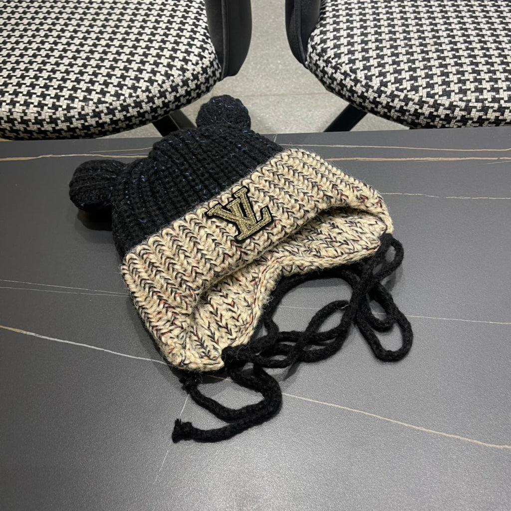 LOUIS VUITTON KNITTED BEANIE HAT WITH CUTE EARS IN BLACK MIX BEIGE WOOL 403483