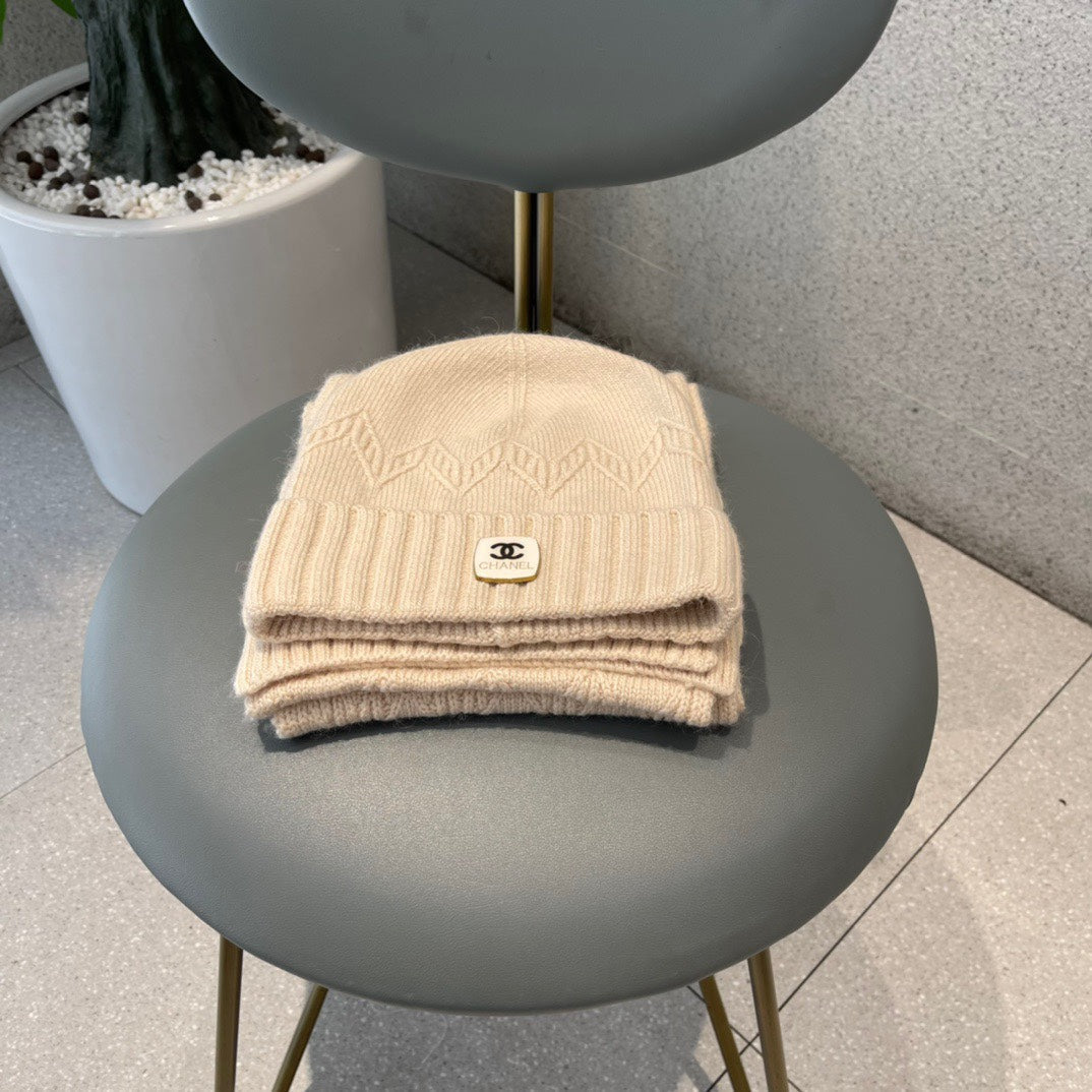 CHANEL WOOL KNIT HAT AND SCARF SET CAMEL BEIGE 420829
