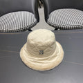 LOUIS VUITTON KNITTED BUCKET HAT IN CREAM BEIGE COTTON AND LAMB FUR 420924