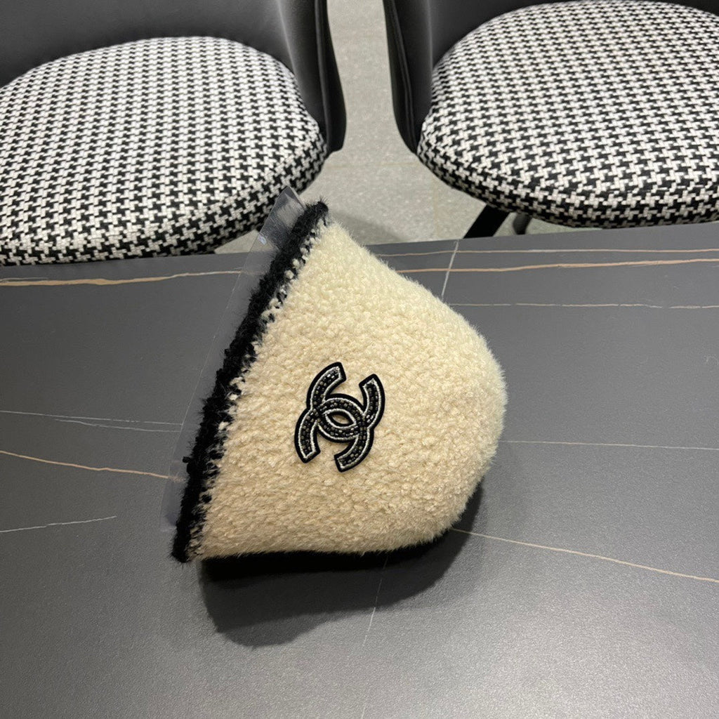 CHANEL BUCKET HAT IN CREAM BEIGE LAMBSWOOL 426106