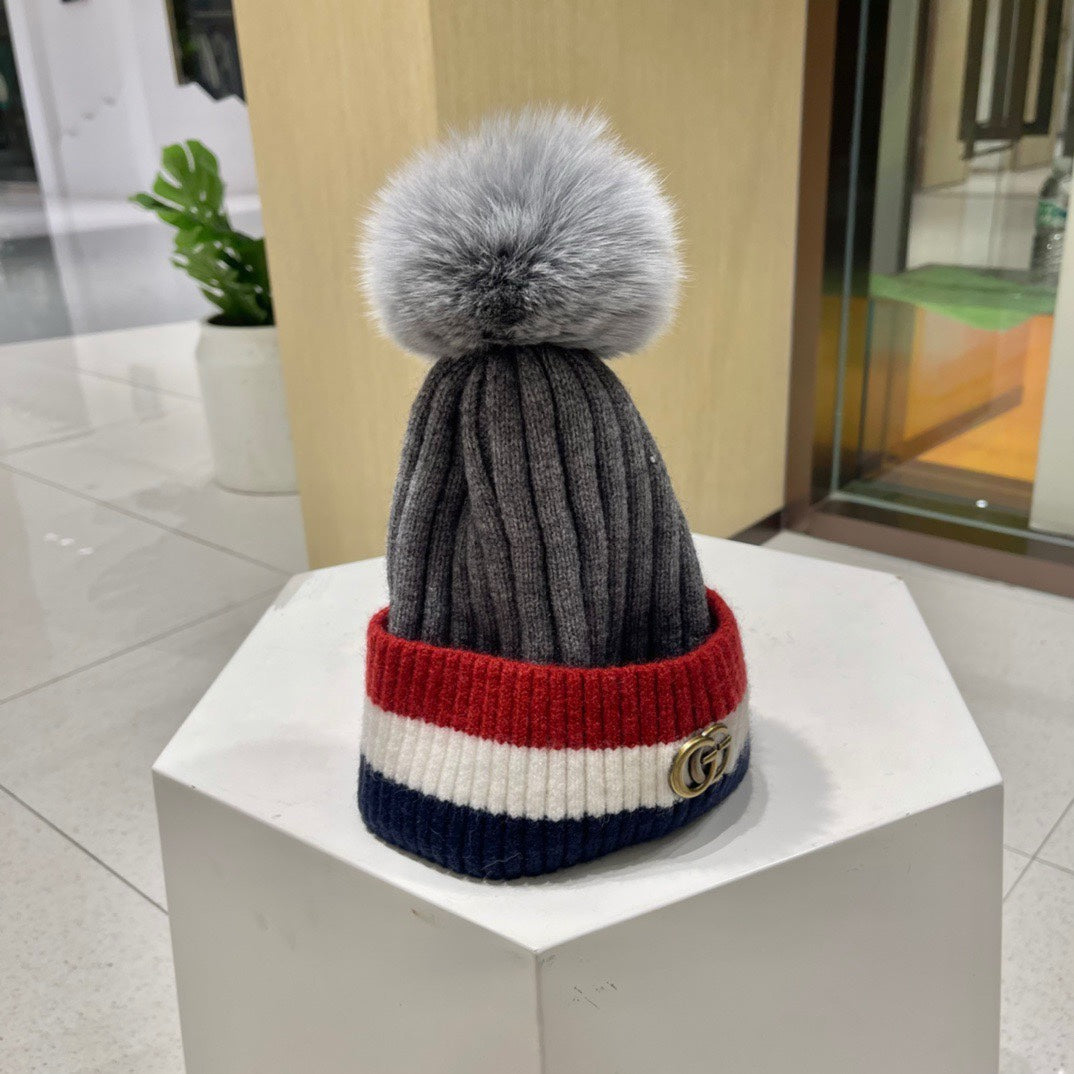 GUCCI BEANIE HAT IN COLORFUL WOOL 434722