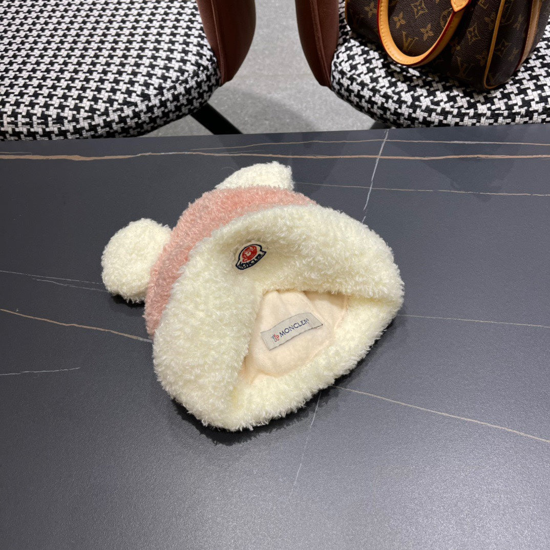 MONCLER BEANIE HAT IN BLUSH PINK MIX WHITE WOOL AND RABBIT FUR 437686