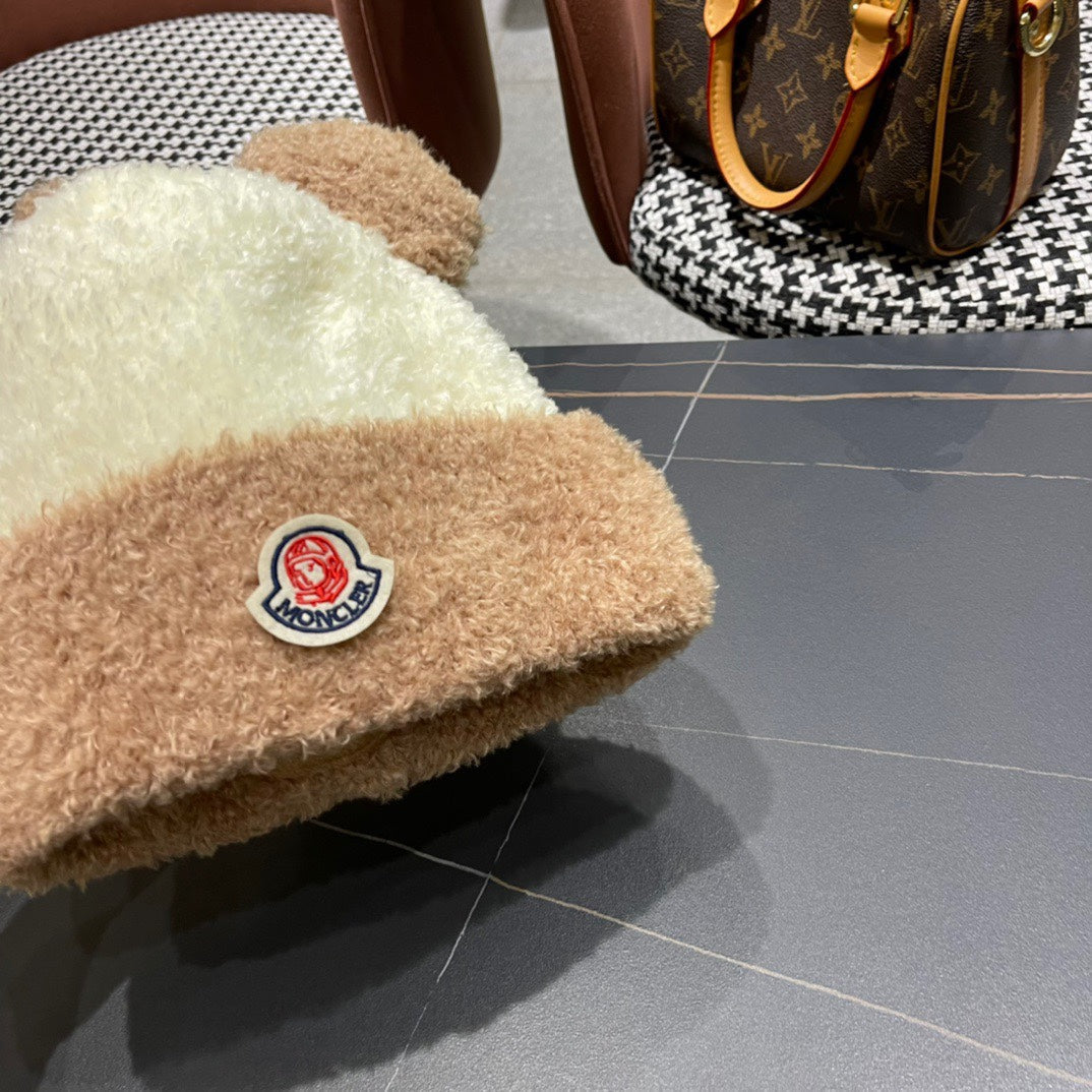 MONCLER BEANIE HAT IN BEIGE MIX CAMEL BROWN WOOL AND RABBIT FUR 437687
