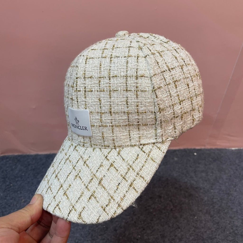 MONCLER BASEBALL CAP IN BEIGE CREAM TWEED 437707
