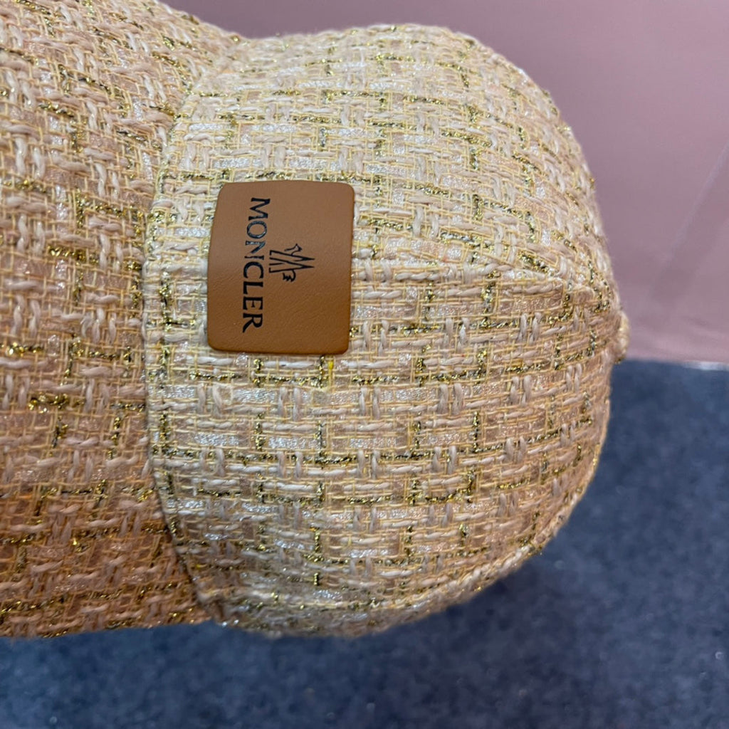 MONCLER BASEBALL CAP IN SAND YELLOW TWEED 437708