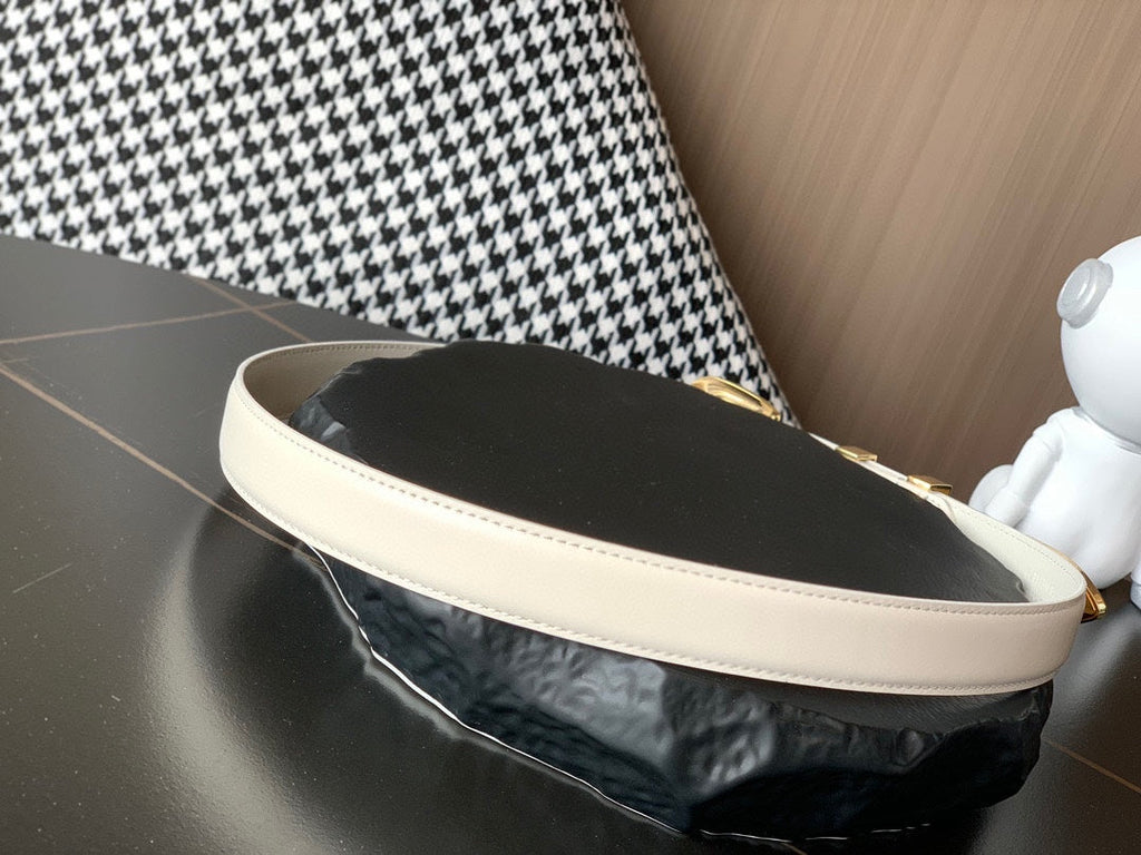 CELINE BELT 25MM MEDIUM WESTERN IN IVORY CALFSKIN GOLD BUCKLE