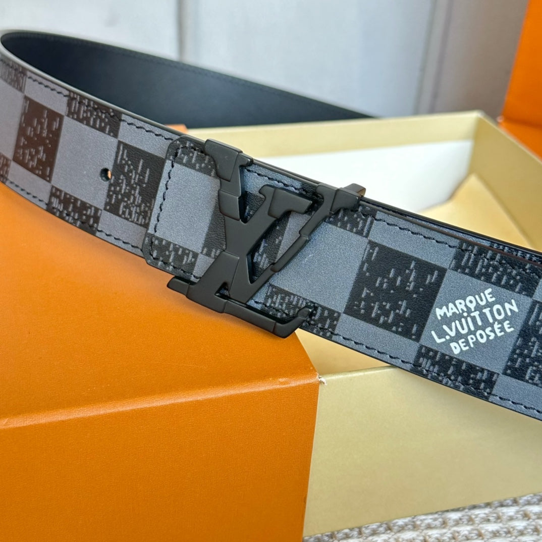 LOUIS VUITTON LV 25S BELT 40 MM IN BLACK MIX GREY CALFSKIN 593224