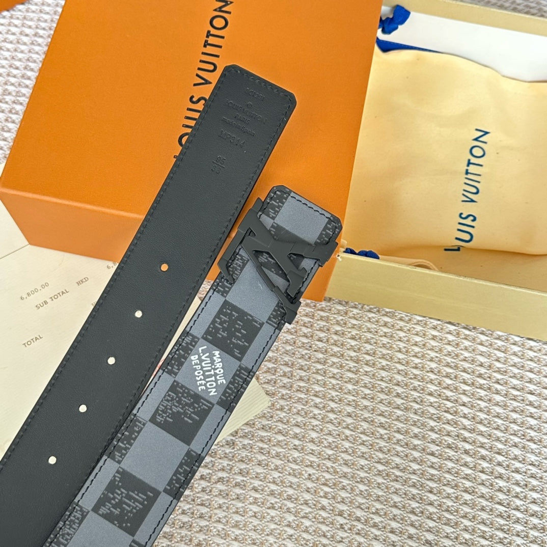 LOUIS VUITTON LV 25S BELT 40 MM IN BLACK MIX GREY CALFSKIN 593224
