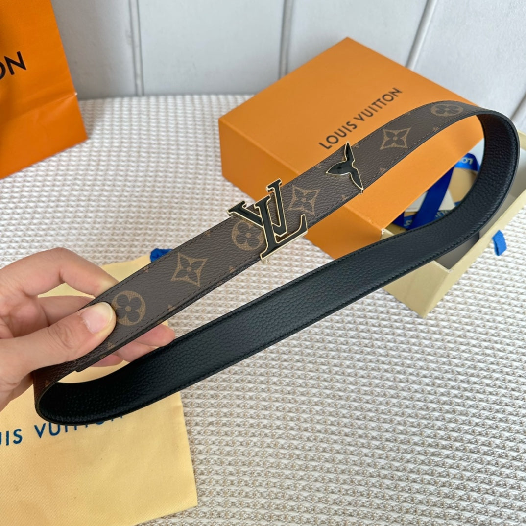 LOUIS VUITTON Pretty LV 30mm Reversible Belt Black Gold Buckle Black Brown Leather