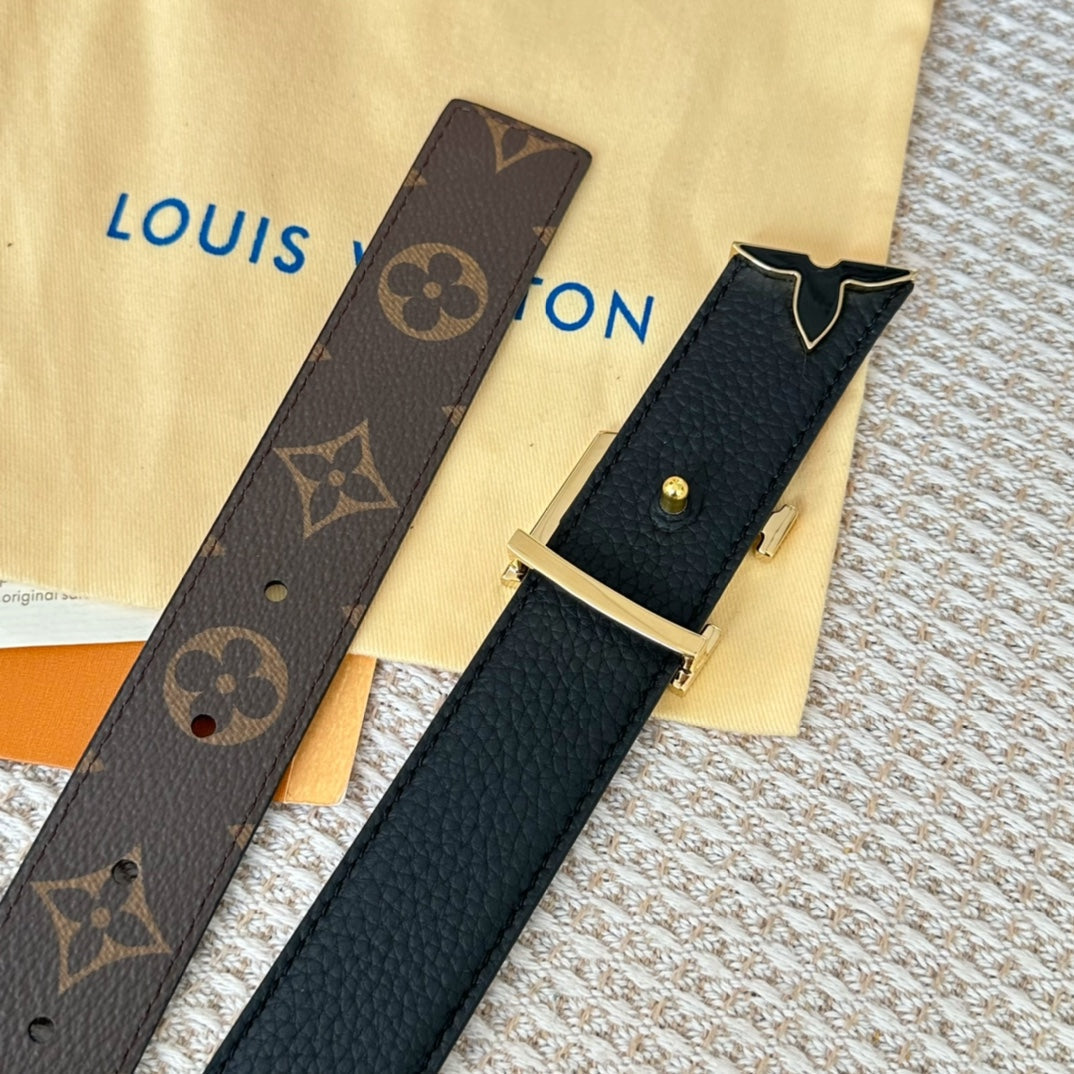 LOUIS VUITTON Pretty LV 30mm Reversible Belt Black Gold Buckle Black Brown Leather