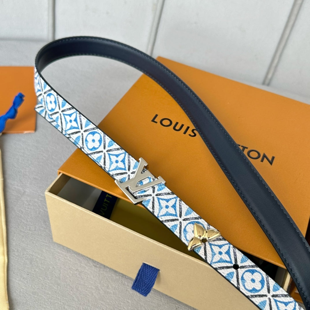 LOUIS VUITTON Pretty LV 20mm Reversible Belt Silver Buckle Black White Blue Leather