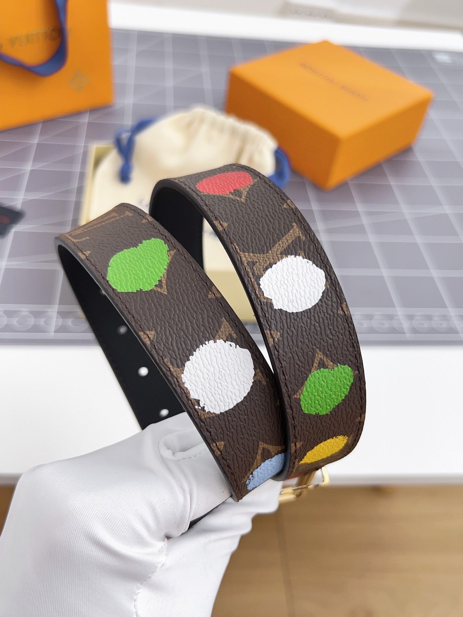 LOUIS VUITTON LV Bloom 30mm Mutilcolor Belt Gold Buckle Black Brown Leather