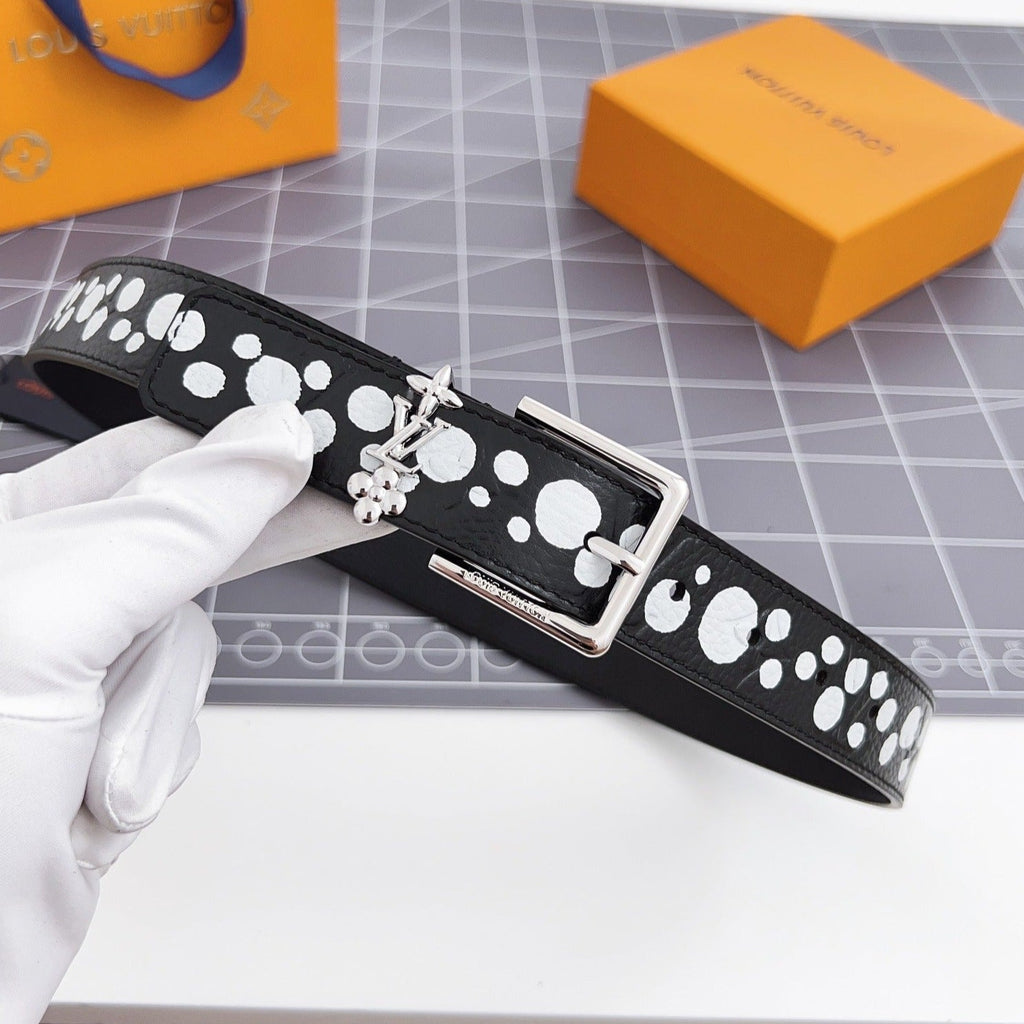 LOUIS VUITTON LV Bloom 30mm Belt Silver Buckle Black White Leather