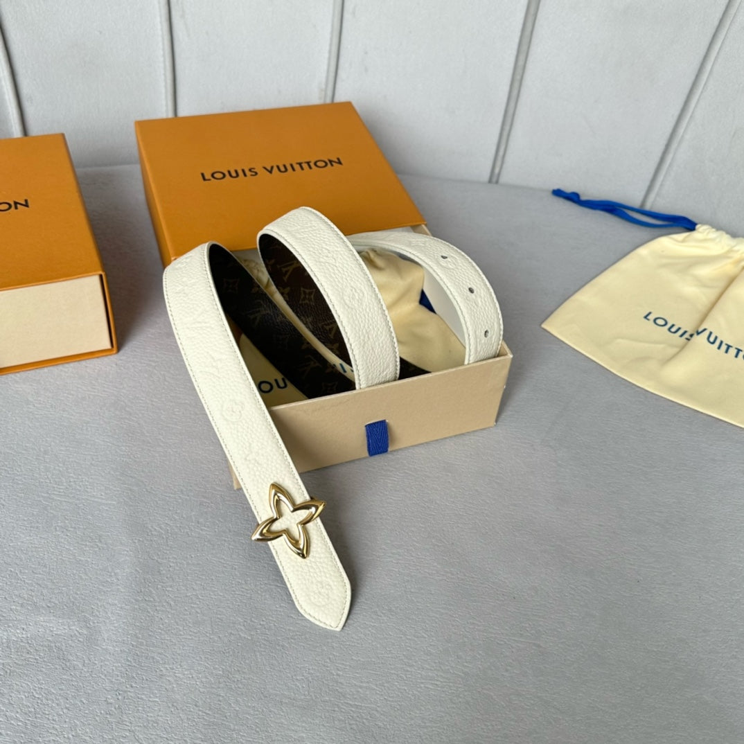 LOUIS VUITTON LV  MINI FLOWERGRAM 30MM REVERSIBLE BELT IN WHITE EMBOSSED CALFSKIN GOLD HARDWARE